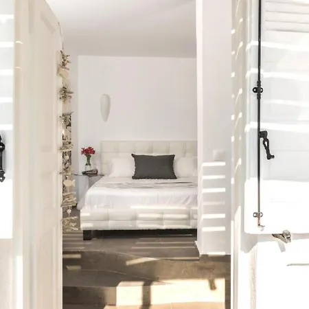 게스트하우스 Amoudi 이아