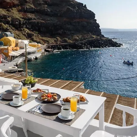 Amoudi 2* Oia (Santorini)