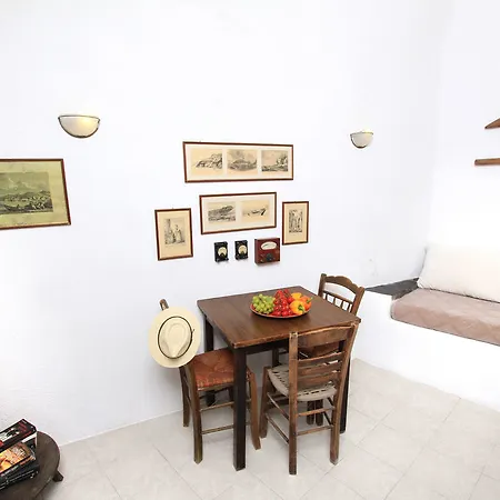 Guest house Amoudi Oia (Santorini)