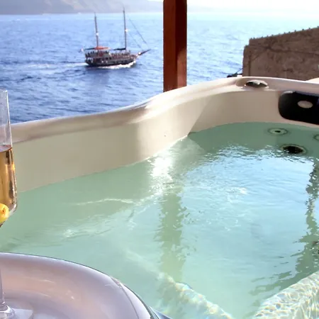 Amoudi בית הארחה