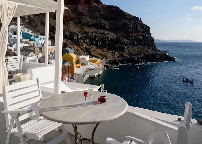 Amoudi 2* Oia (Santorini)