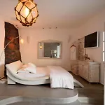 Maison d'hôtes Amoudi 2*